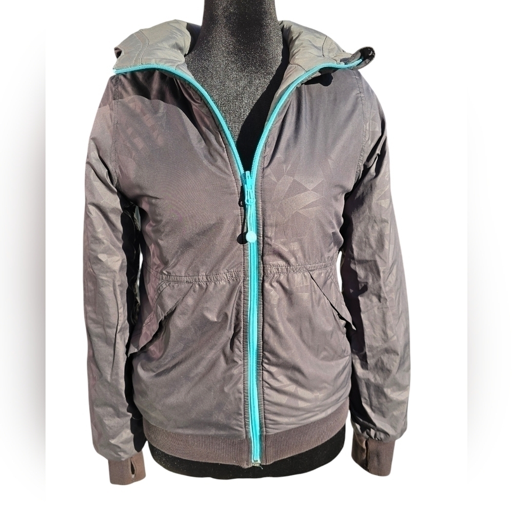 Ivivva lululemon reversible insulted puffer